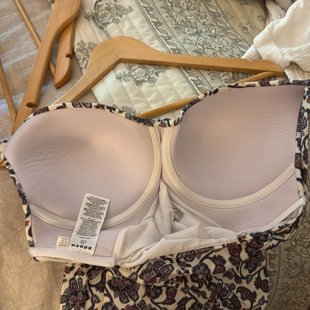 Boden Multicolor Patterned Swimwear - Picture 9 of 10